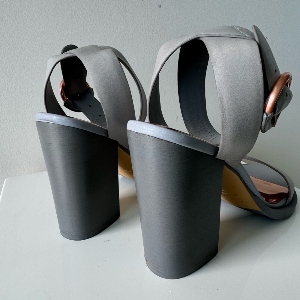 Ted Baker Elegant Gray Heels - Picture 4 of 11